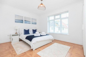 Bournecoast: Clifftop apartment - Sea Views-FM6182